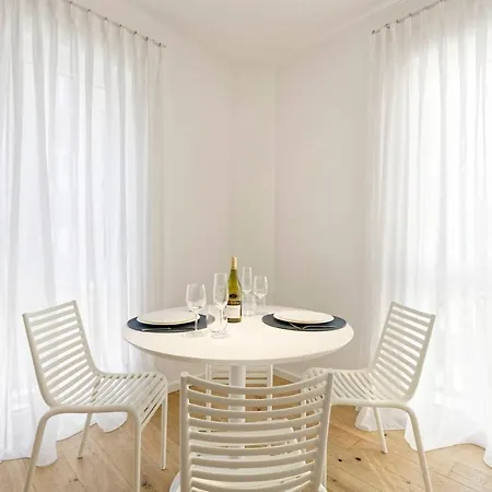 The White Design Apartements Luxembourg